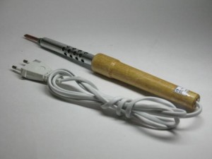 картинка Паяльник ЭПСН 25Вт/220В (г.Псков) деревянная ручка от магазина Визит